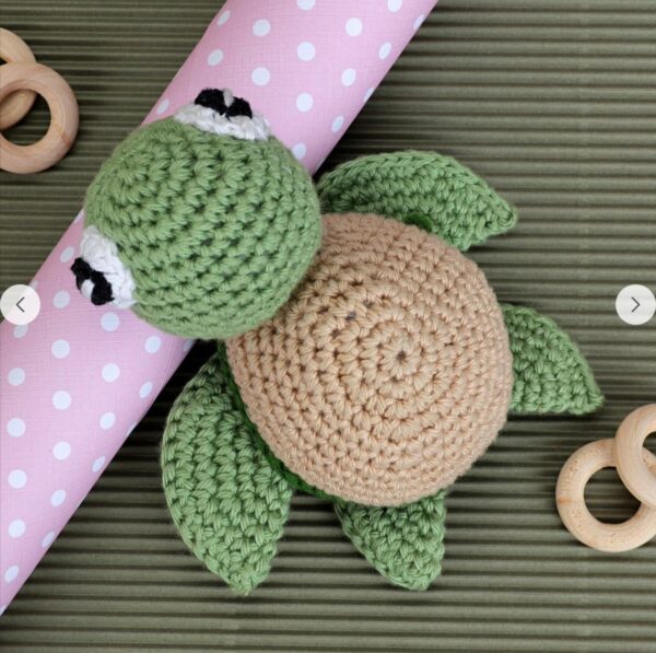 Handmade Crochet Turtle – Adorable Amigurumi Plush Toy